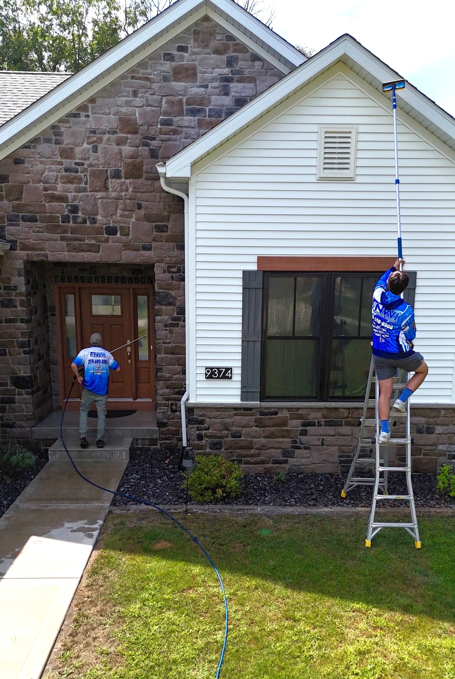 Before And After House Washing Banner Image