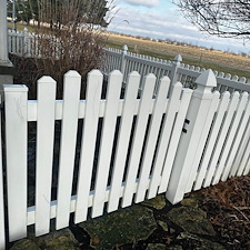 Best-Fence-Cleaning-in-Lowell 4