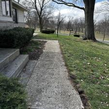 Superior-Sidewalk-Cleaning-in-DeMotte-Indiana 3